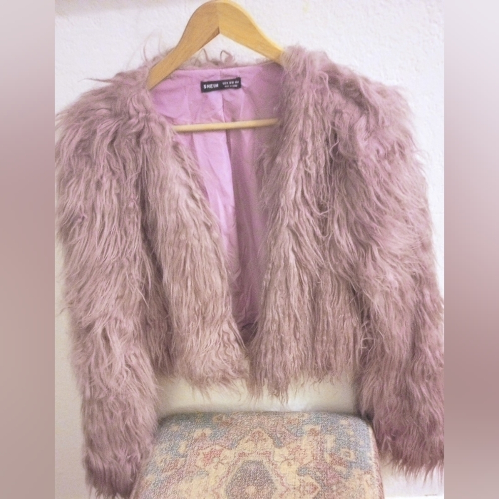 New lavender faux fur jacket/coat. Size Medium or size 6.